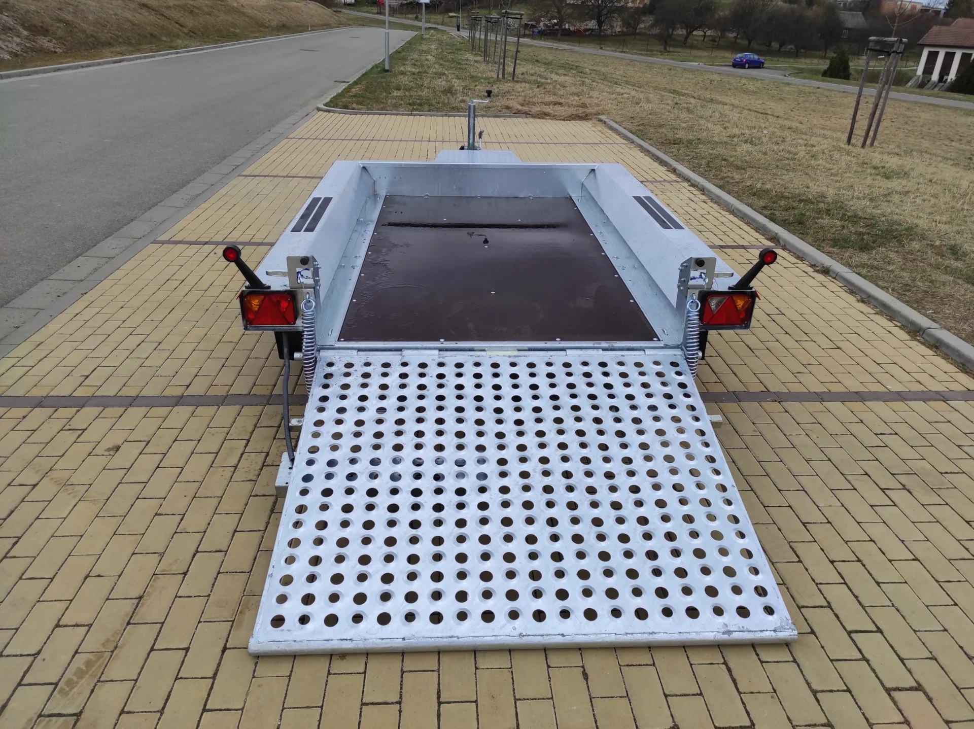 Vlek na bagr 265x150cm, 2700/520kg, rampa s písty