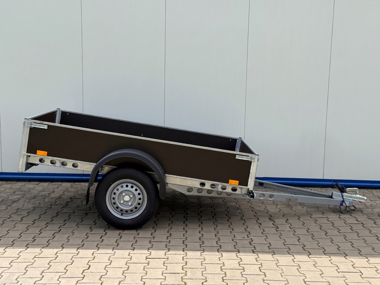 VAPP UNI 2 nebrzděný valník 750 kg
