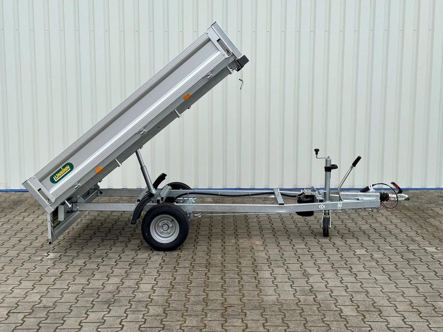 UNSINN UHK 2315-13-10 brzděný sklopný 1300 kg