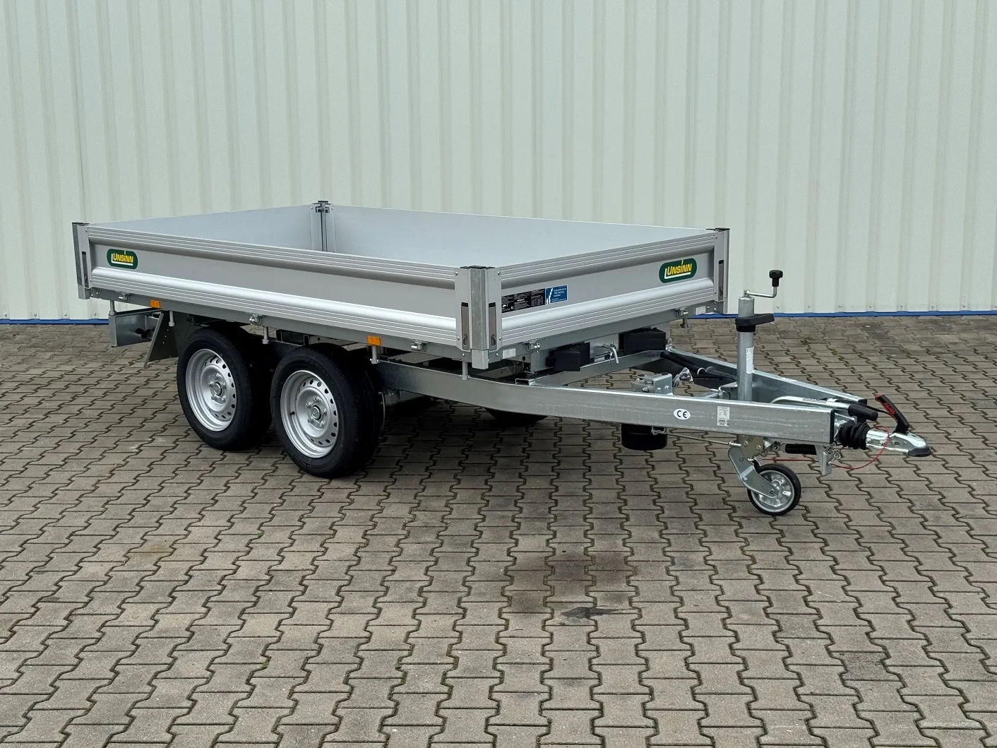 UNSINN UHK 2715-26-14 brzděný sklopný 2600 kg