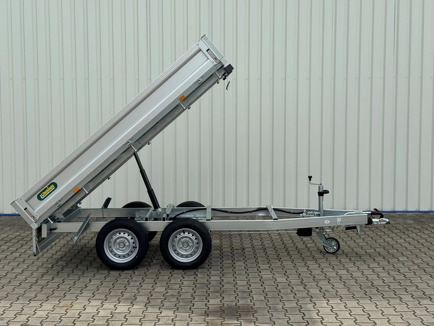 UNSINN UHK 2715-26-14 brzděný sklopný 2600 kg