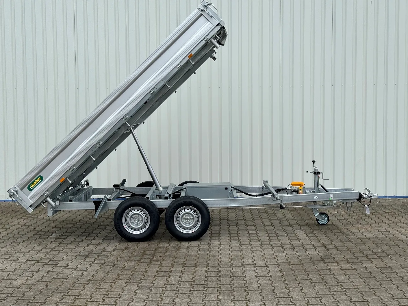 UNSINN UDK 3620-35-14 brzděný sklopný 3500 kg