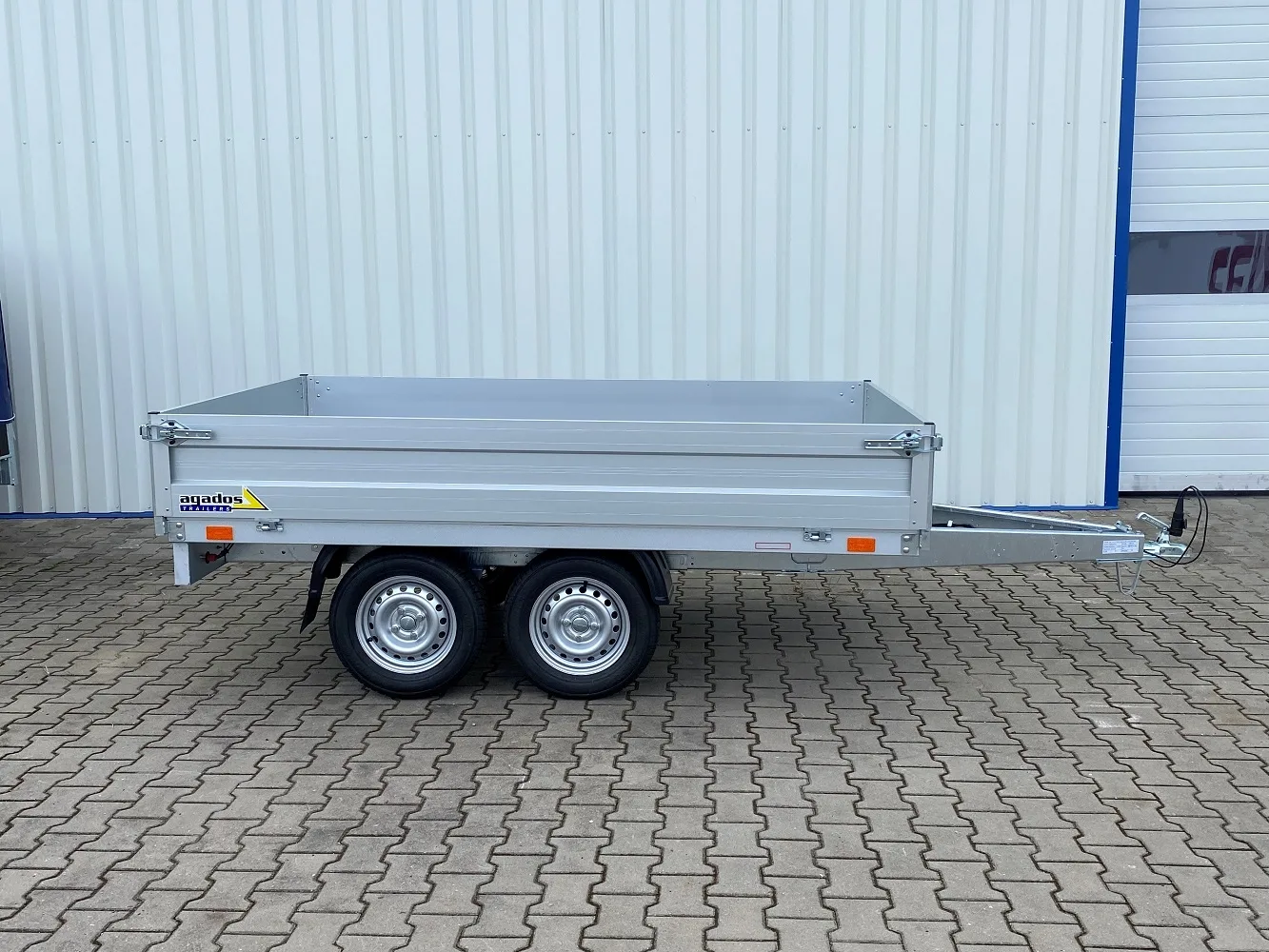 Agados VZ-22 EXPRESS 750 kg – N2 nebrzděný valník