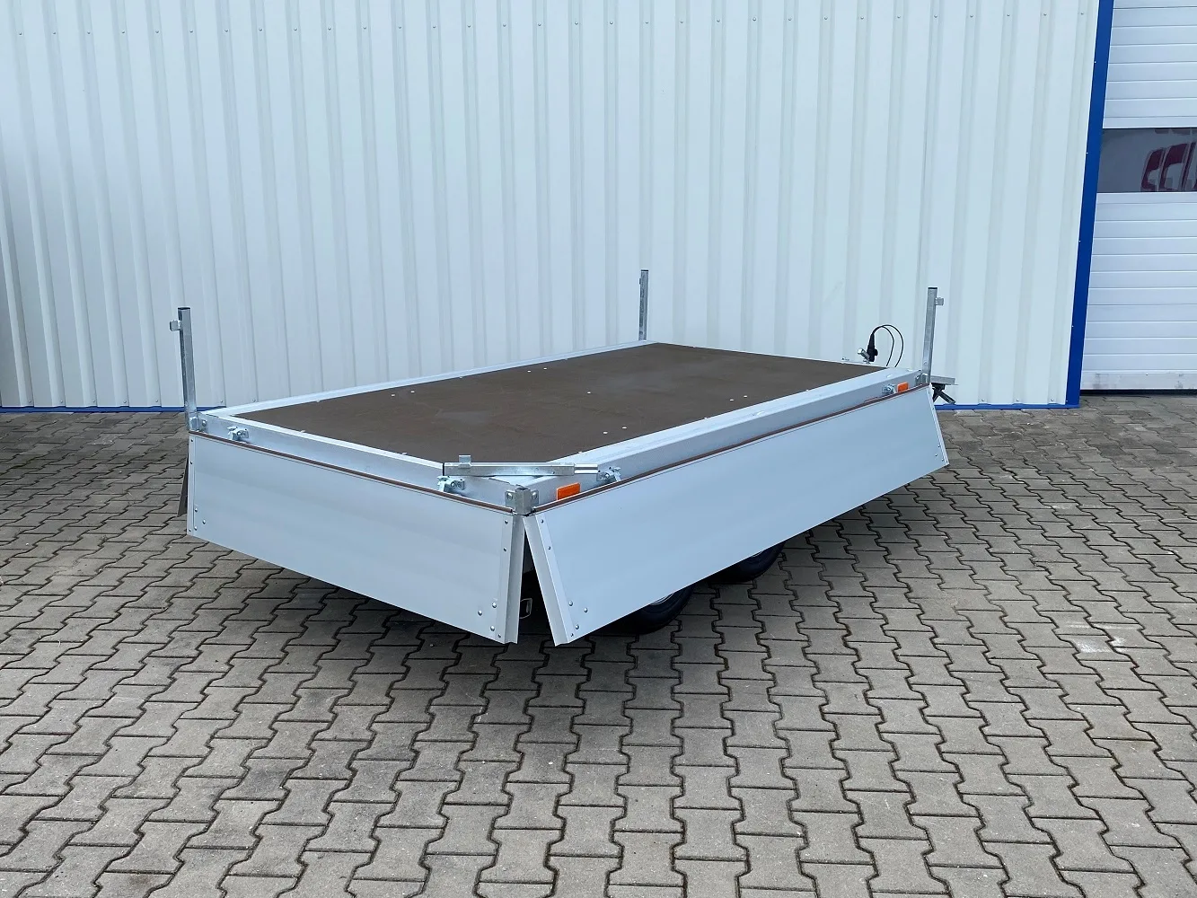 Agados VZ-22 EXPRESS 750 kg – N2 nebrzděný valník