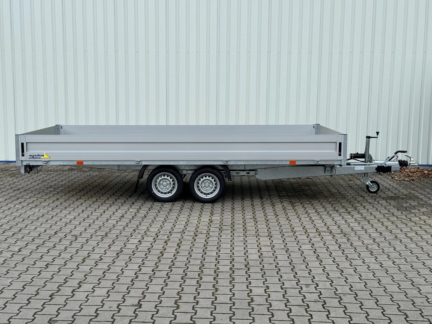 Agados ADAM 12 3500 kg – B2 brzděný přepravník aut