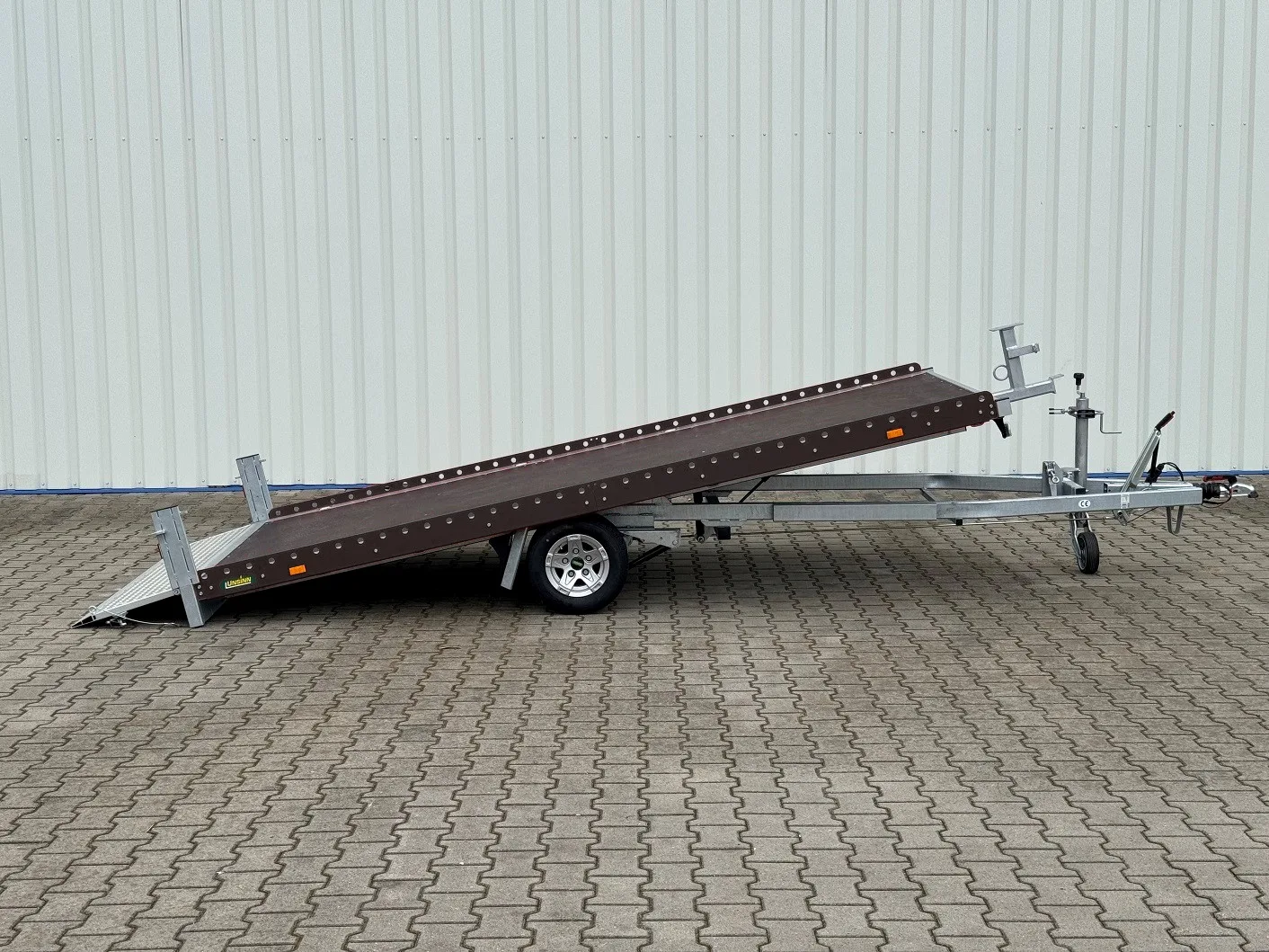 UNSINN UM 3617-15-10 brzděný sklopný 1500 kg