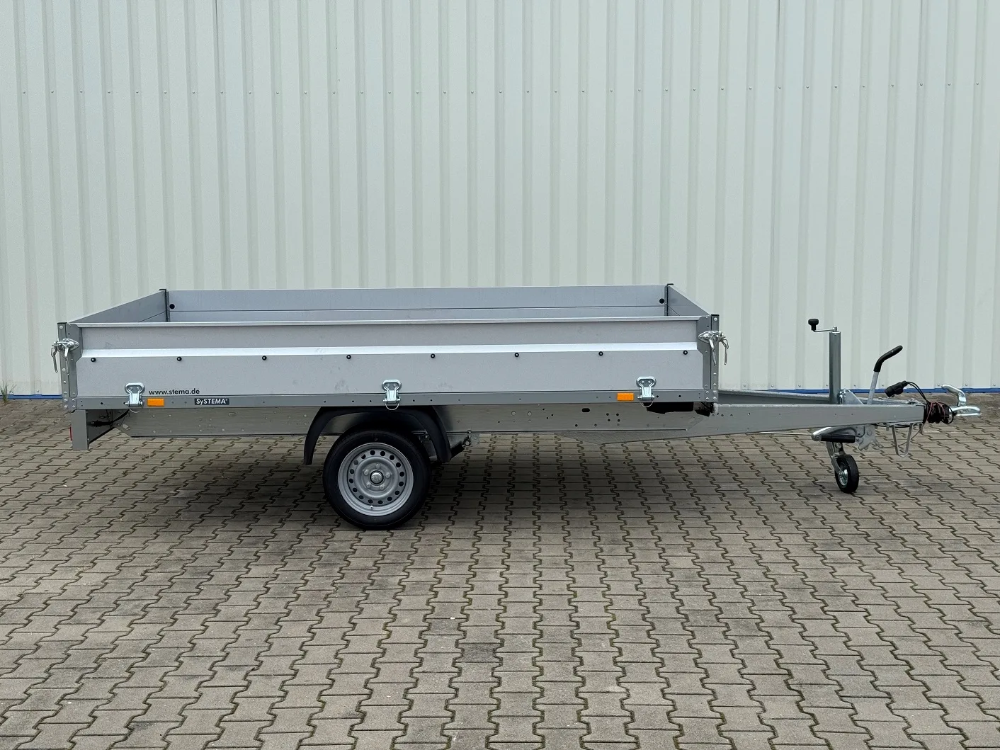 Stema SH 15-30-18 B1 brzděný valník 1500 kg