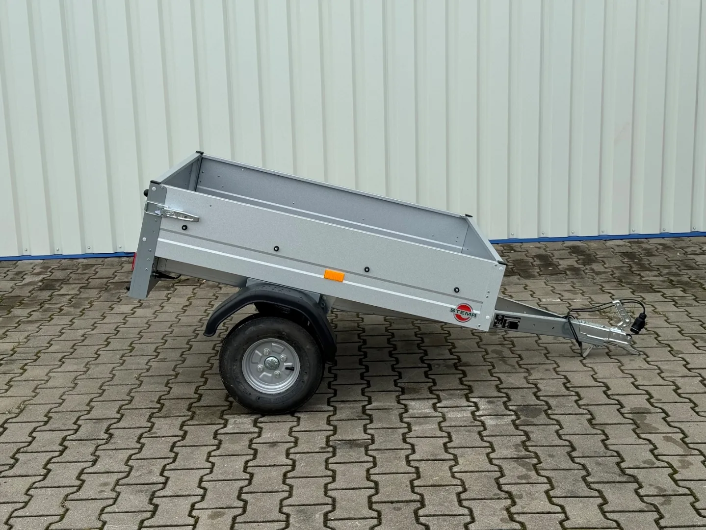 Stema MINI 350 nebrzděný valník 350 kg