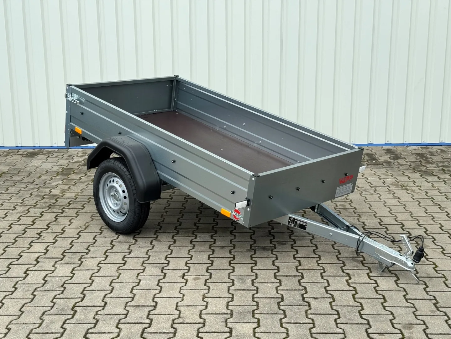 Stema OPTI 750 + plachta přes bočnice nebrzděný