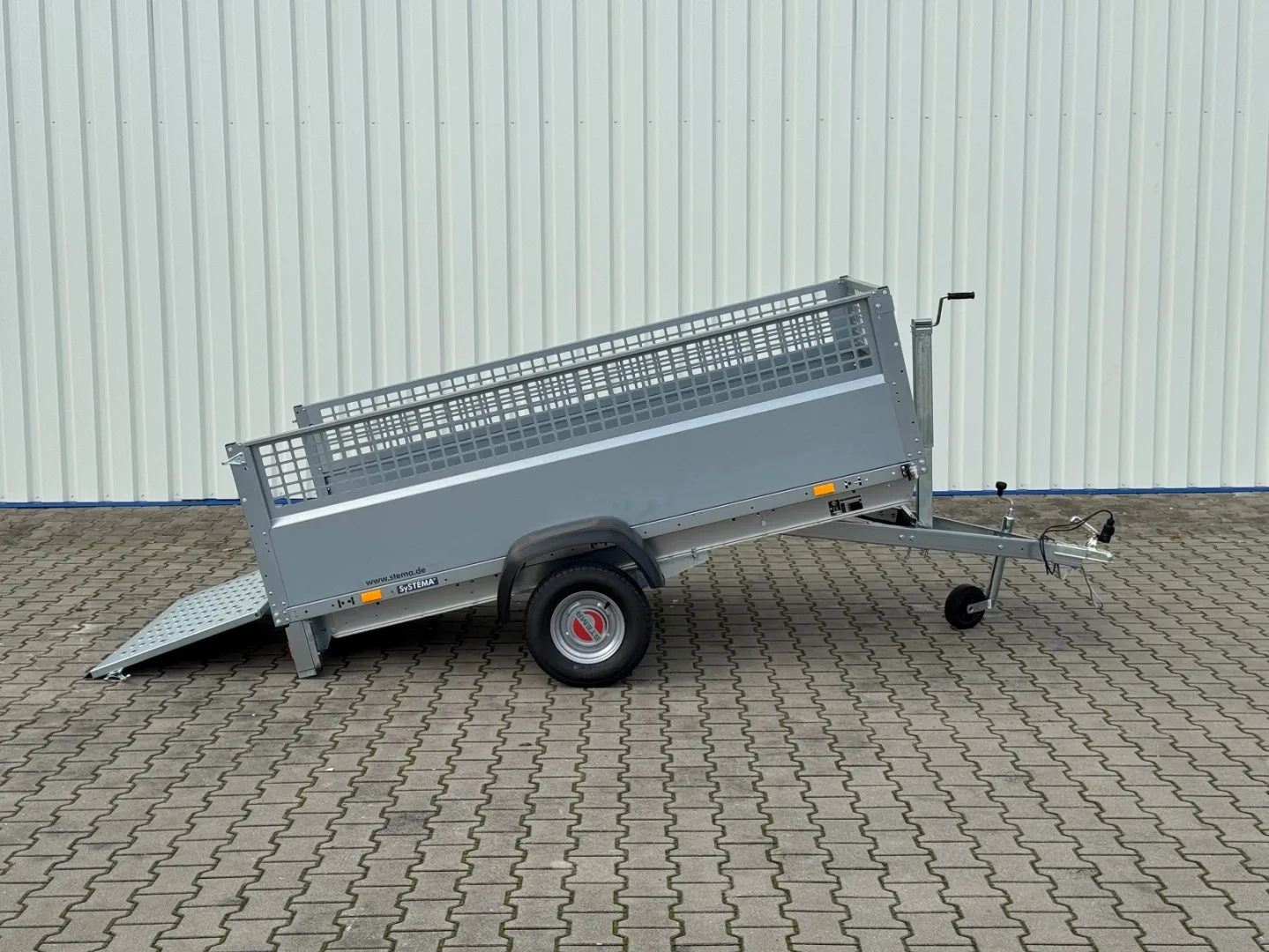 Stema REX 25 750 kg sklopný + bočnice 650 mm