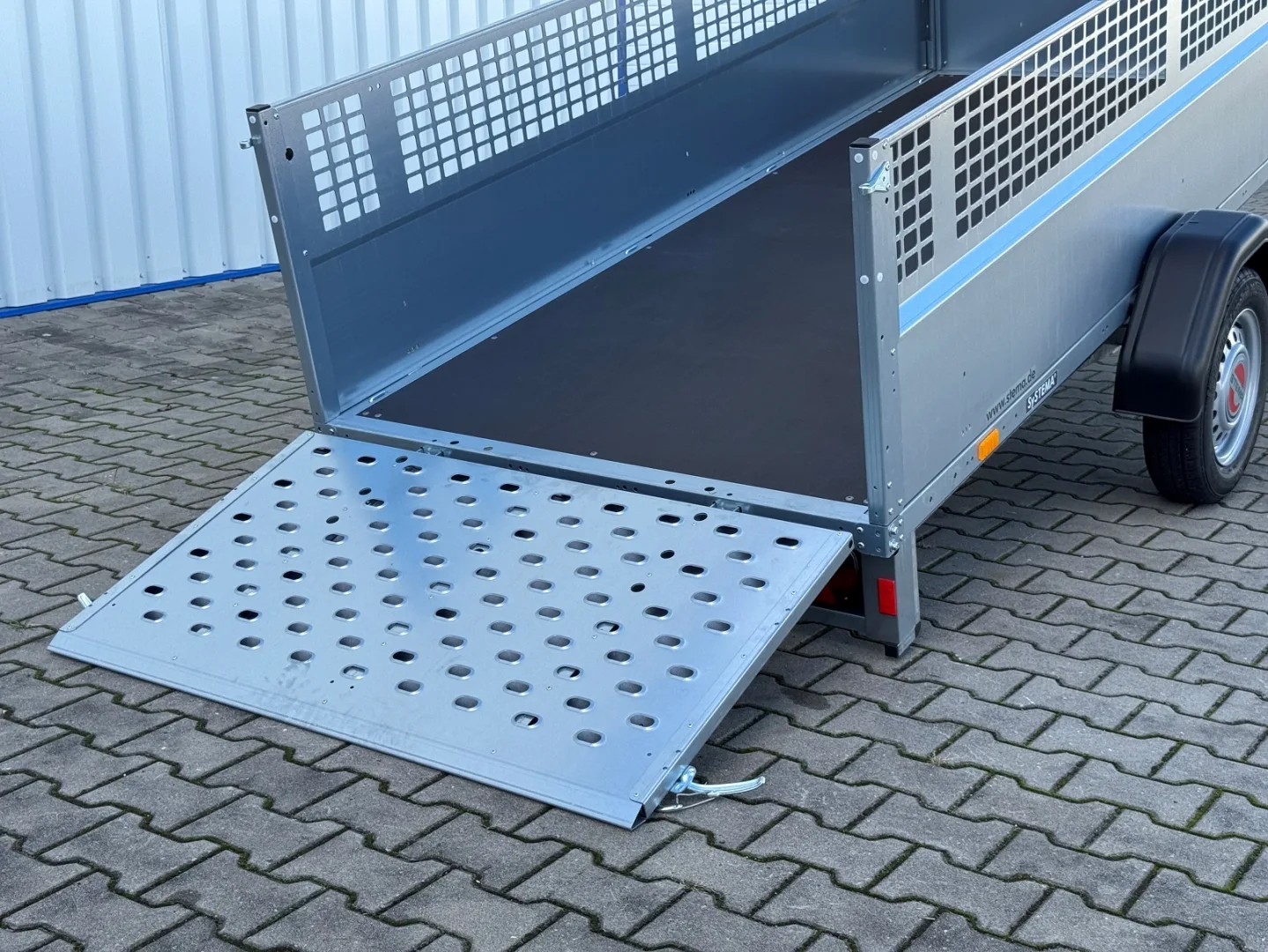Stema REX 30 750 kg sklopný + bočnice 650 mm