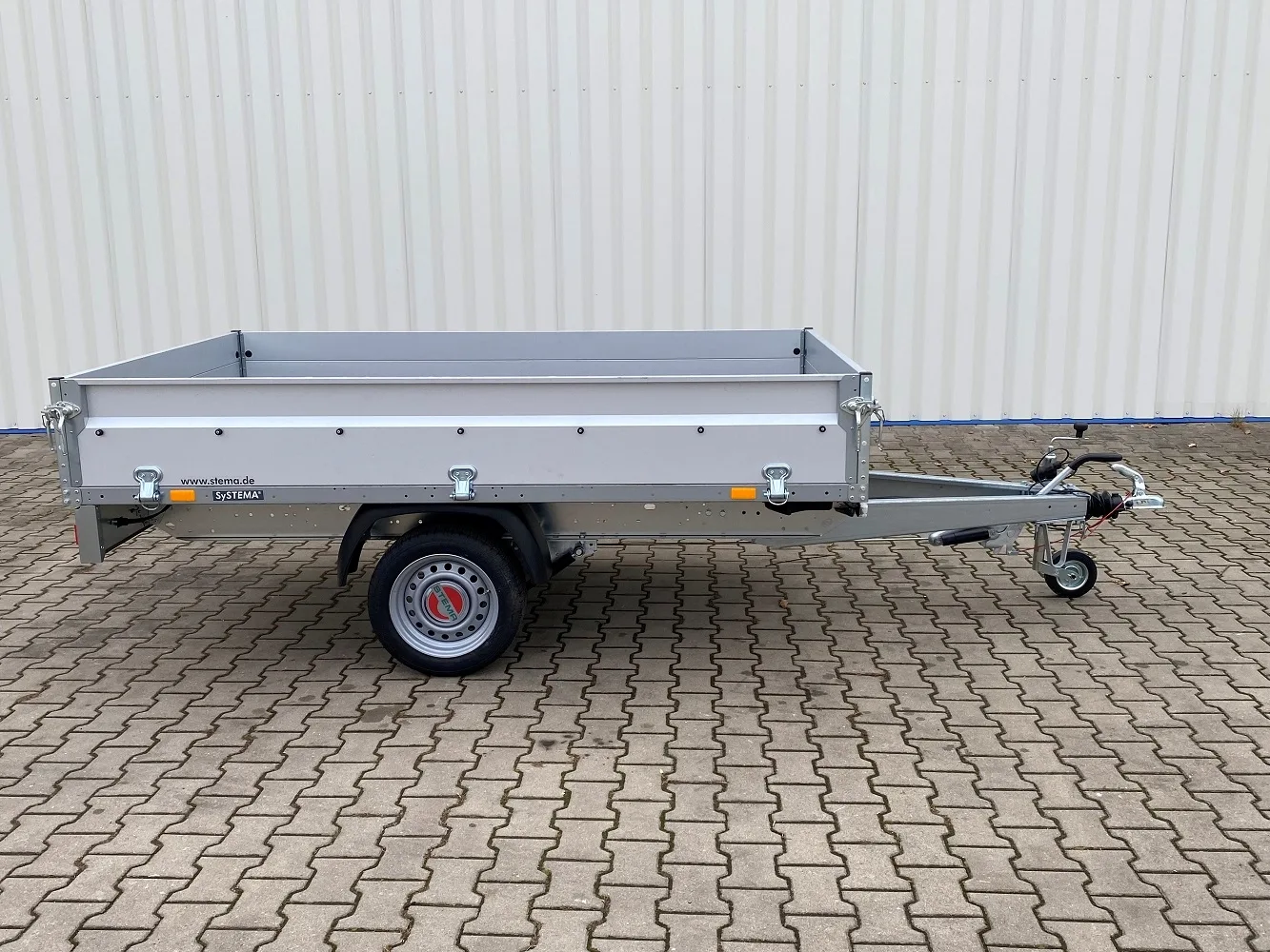 Stema SH 13-25-15 B1 brzděný valník 1300 kg