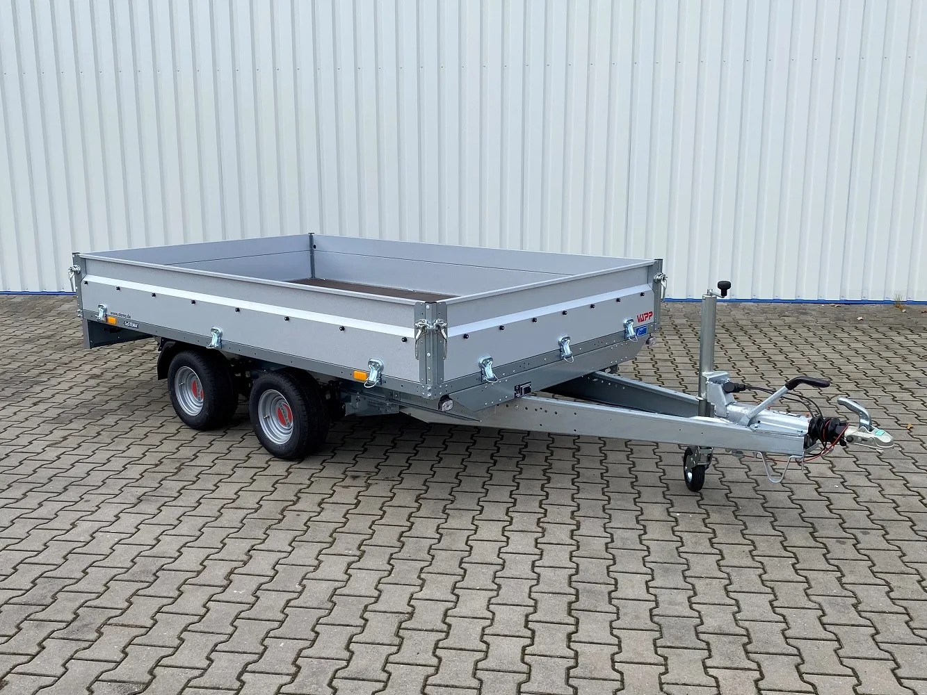 Stema SH 27-30-18 B2 brzděný valník 2700 kg