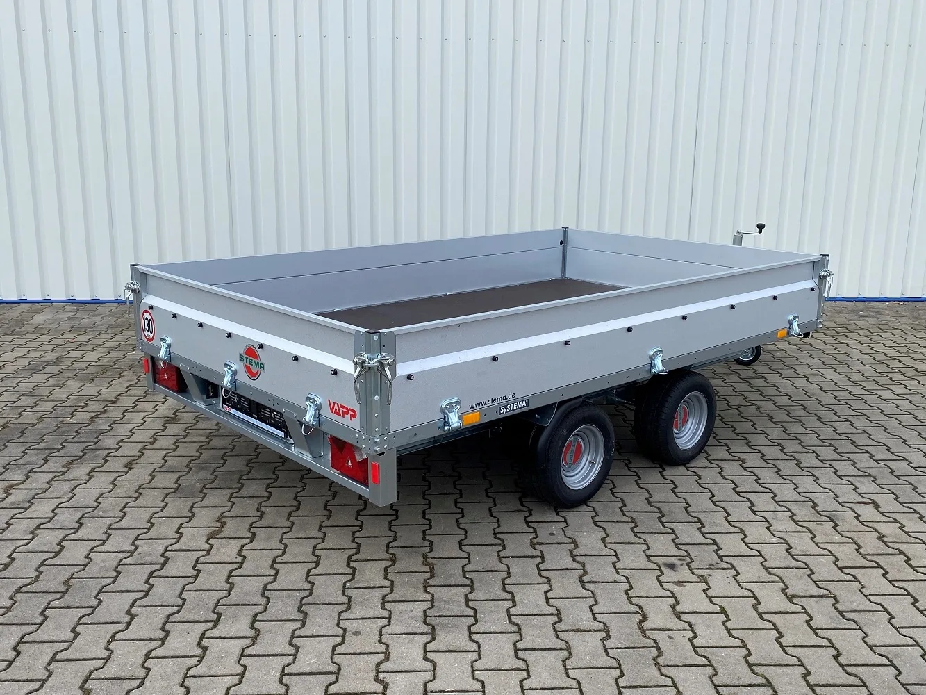 Stema SH 27-30-18 B2 brzděný valník 2700 kg