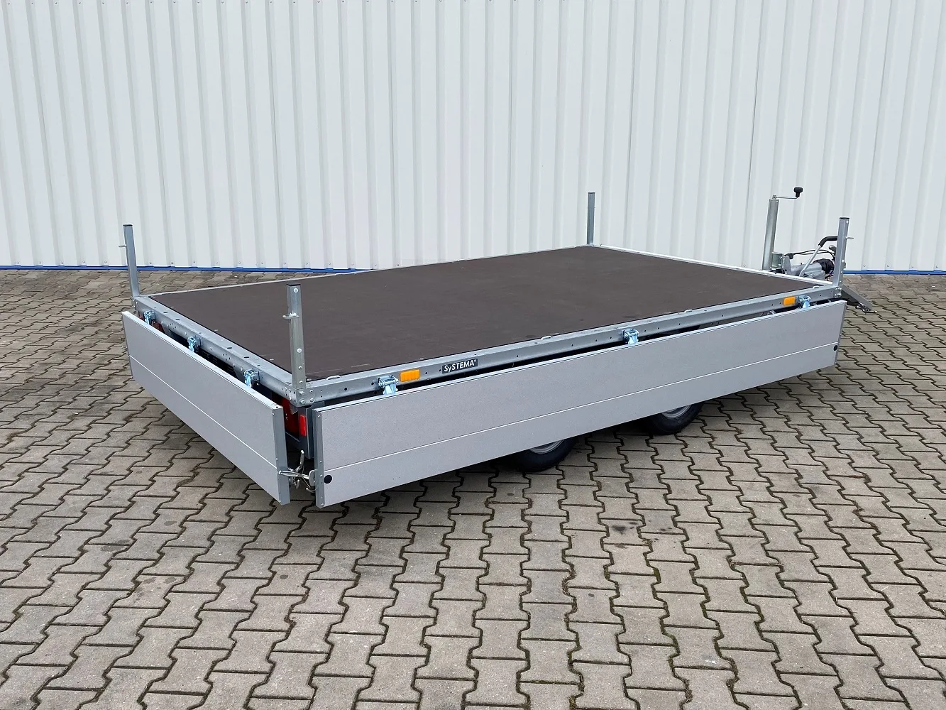 Stema SH 27-30-18 B2 brzděný valník 2700 kg