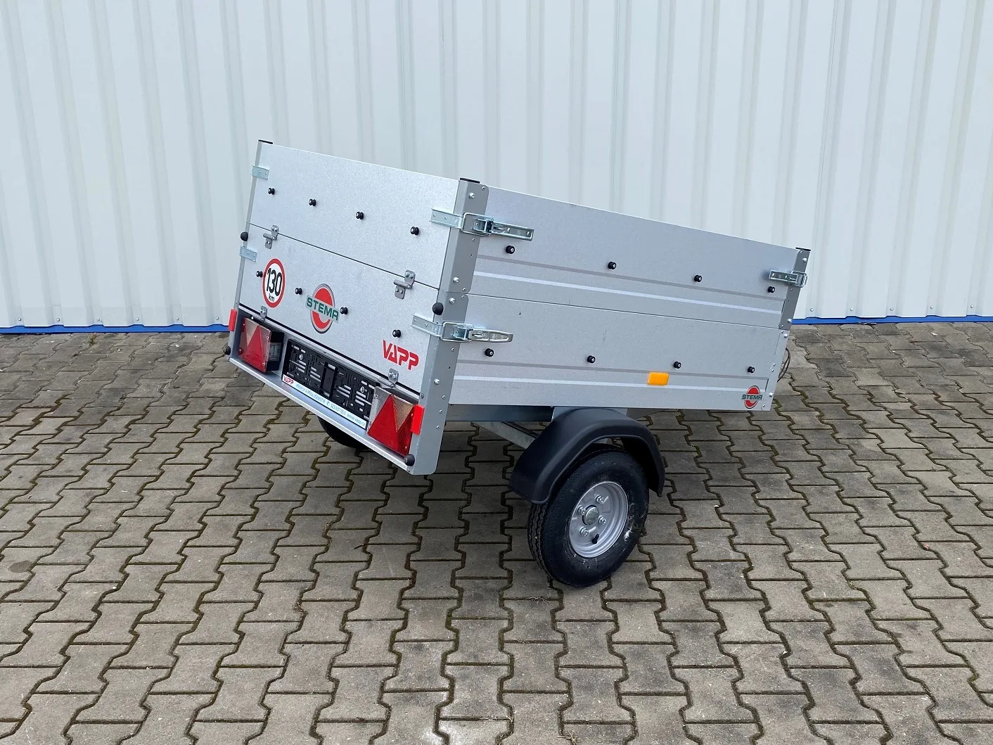 Stema MINI 350 + nástavba bočnic nebrzděný valník