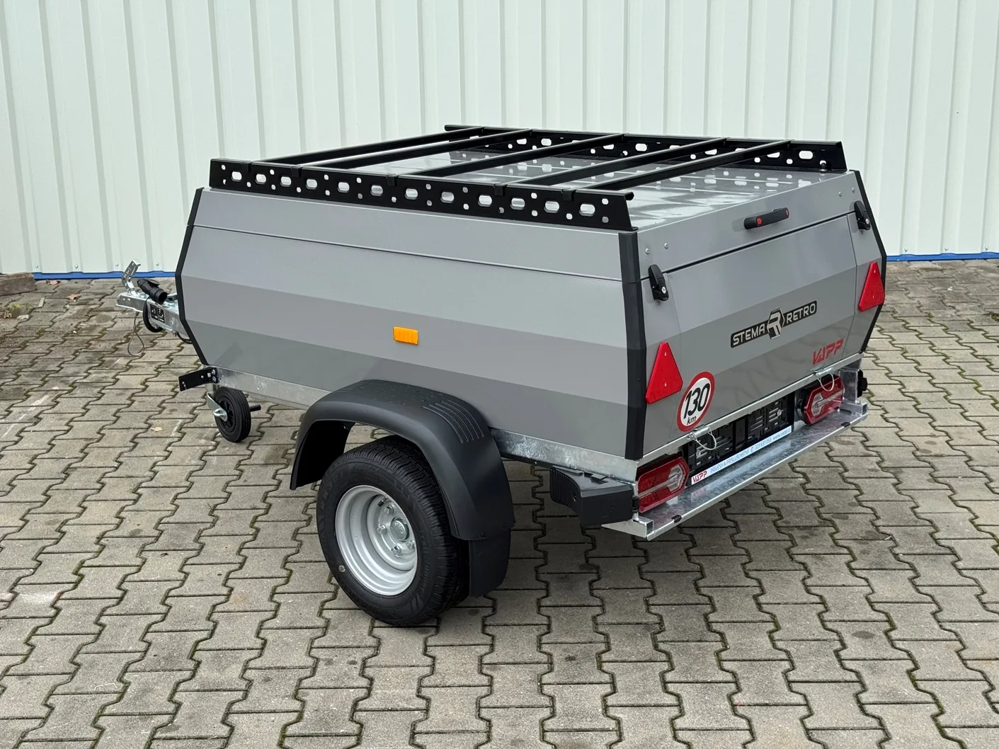 Stema RETRO Advanced šedá (RAL 7037) nebrzděný