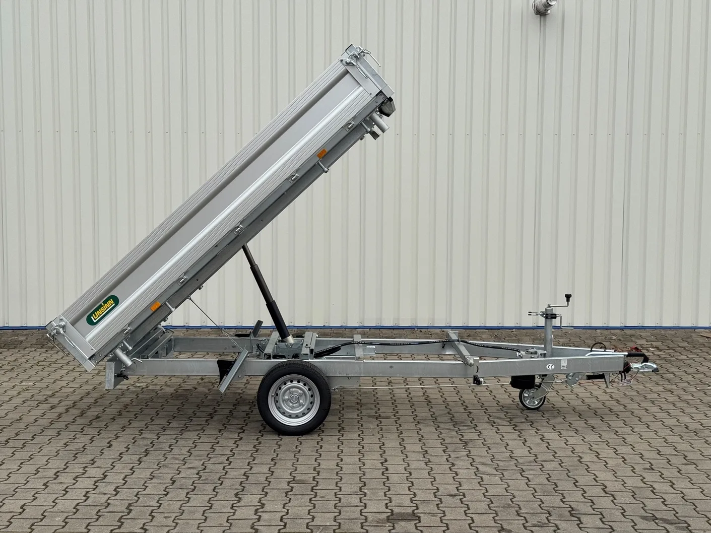 UNSINN UDK 2715-18-13 brzděný sklopný 1800 kg